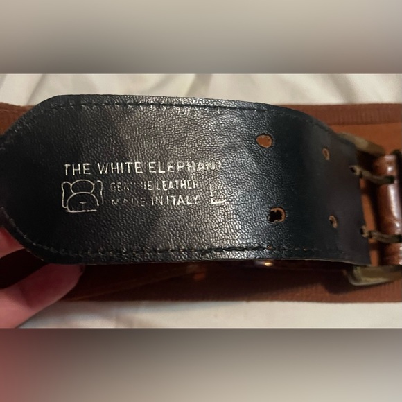 The White Elephant Leather Belt-Made in Italy - Picture 3 of 4